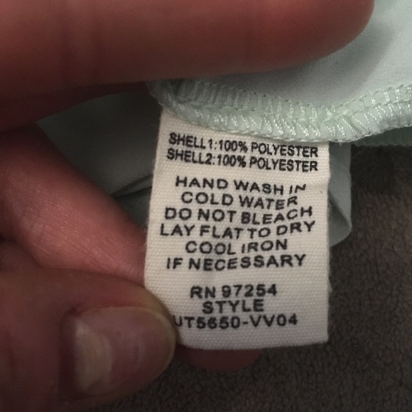 Seafoam Green Sleeveless Button Down Top w Piping - Picture 5 of 5